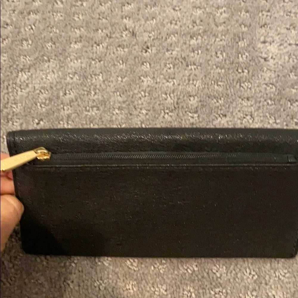 Black Michael Kors wallet - Picture 3 of 5